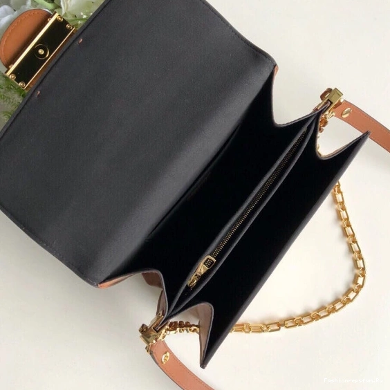 FS CHEAP Spring Louis Vuitton Show） Dauphine MM（2019 0819